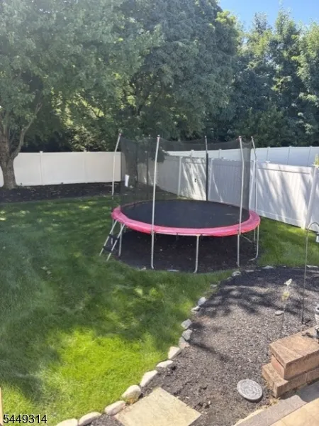 208 Yvonne Way Greenwich, NJ 08886