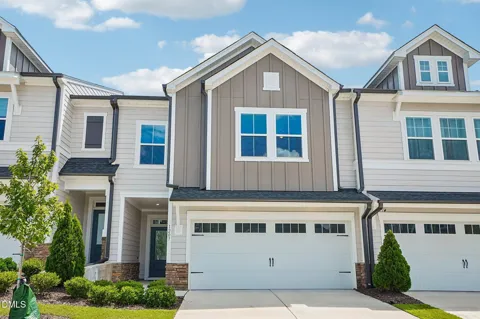 1207 Canary Pepper Drive
