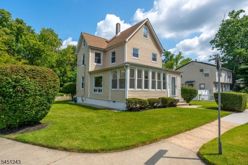 1746 Elk St Piscataway, NJ 08854