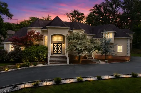 202 Rock Road West