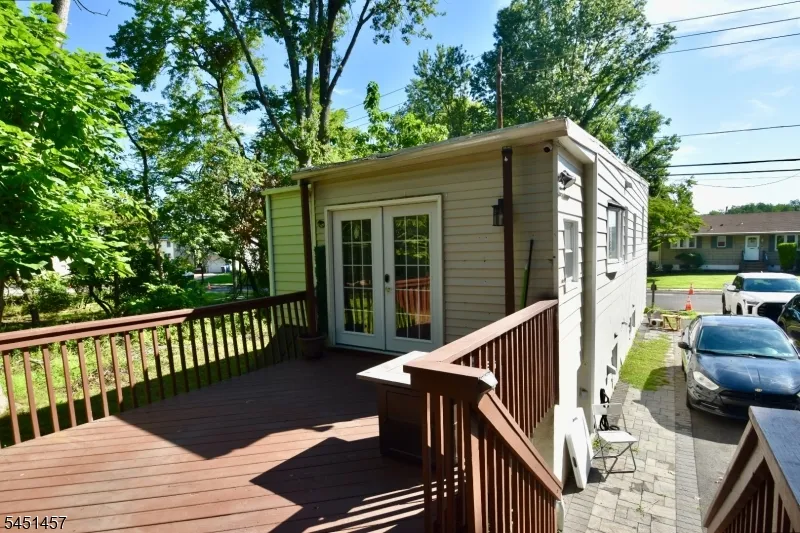 338 Delmore Ave South Plainfield, NJ 07080