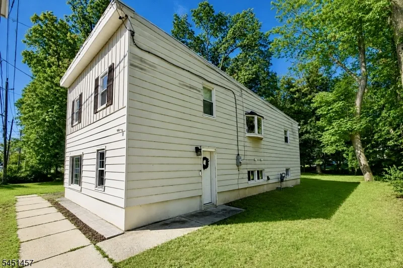 338 Delmore Ave South Plainfield, NJ 07080