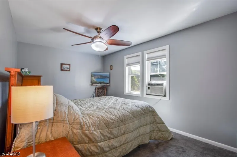 54 Oslo Dr Rockaway, NJ 07866