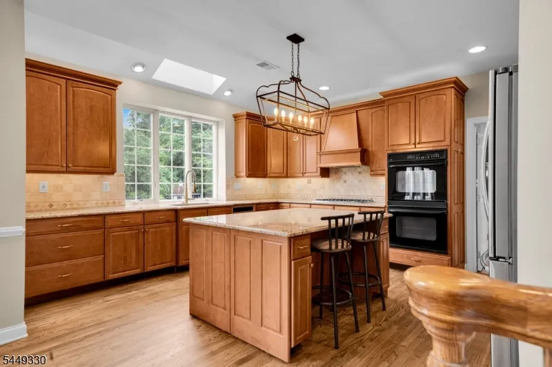 4 Middlesworth Farm Rd Washington, NJ 07853
