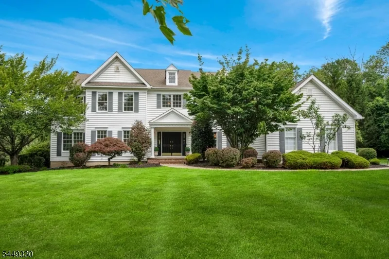 4 Middlesworth Farm Rd Washington, NJ 07853