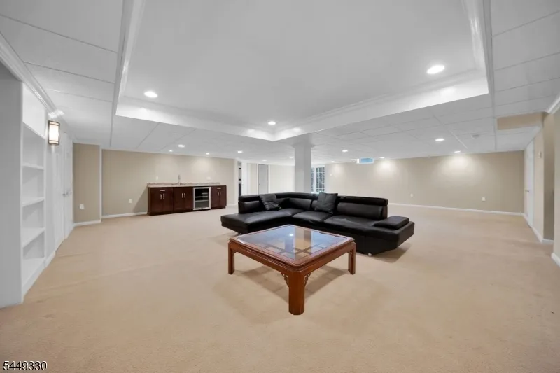 4 Middlesworth Farm Rd Washington, NJ 07853