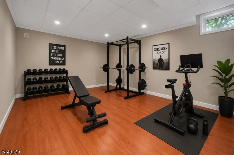 4 Middlesworth Farm Rd Washington, NJ 07853