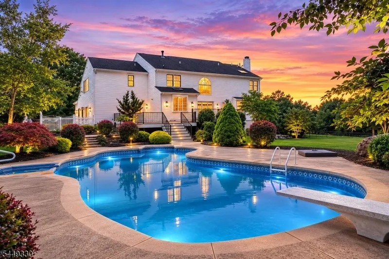 4 Middlesworth Farm Rd Washington, NJ 07853