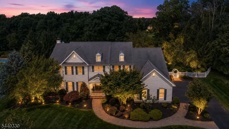 4 Middlesworth Farm Rd Washington, NJ 07853
