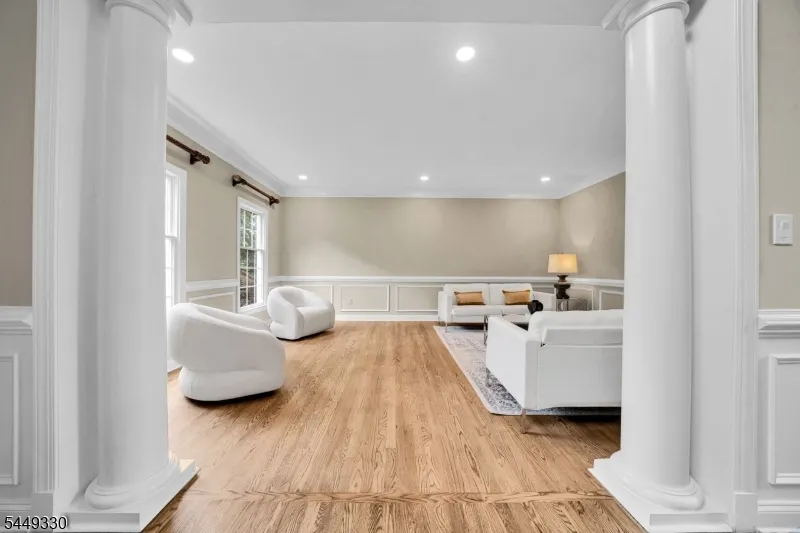 4 Middlesworth Farm Rd Washington, NJ 07853