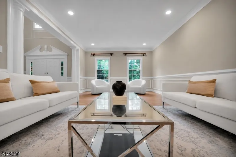 4 Middlesworth Farm Rd Washington, NJ 07853
