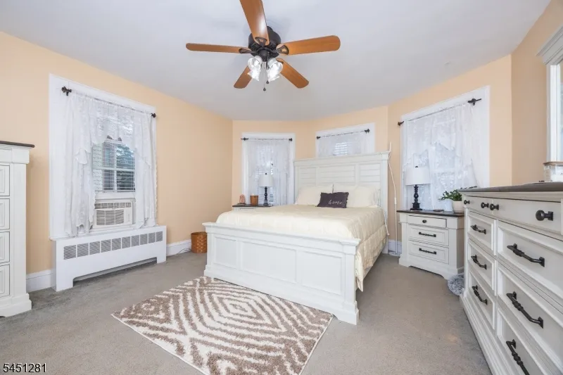 21 N Lincoln Ave Washington, NJ 07882