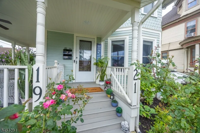 21 N Lincoln Ave Washington, NJ 07882