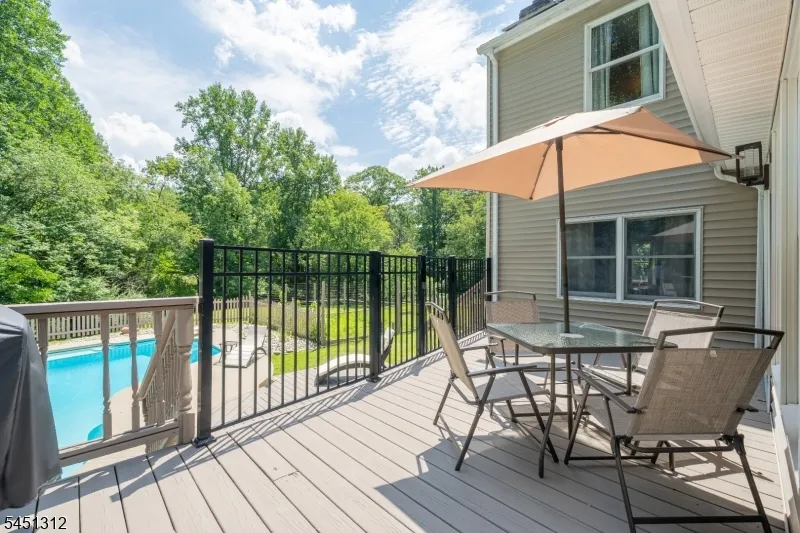84 Harmony Brass Castle Rd Washington, NJ 07882