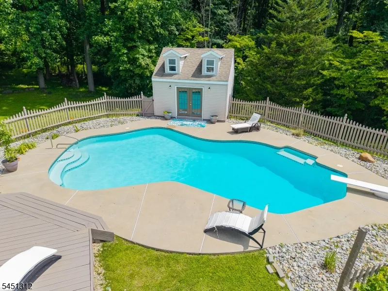 84 Harmony Brass Castle Rd Washington, NJ 07882
