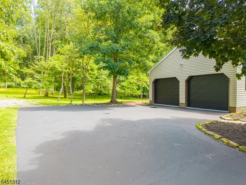 84 Harmony Brass Castle Rd Washington, NJ 07882