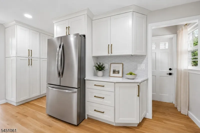 33 Lotz Ave North Haledon, NJ 07508