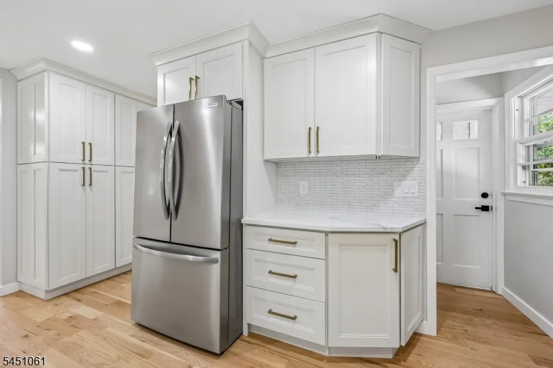 33 Lotz Ave North Haledon, NJ 07508