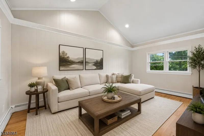 33 Lotz Ave North Haledon, NJ 07508
