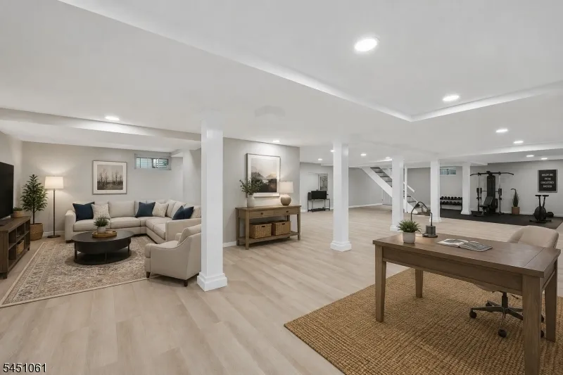 33 Lotz Ave North Haledon, NJ 07508