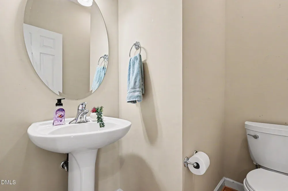 1206 Colonial Club Road Wake Forest, NC 27587