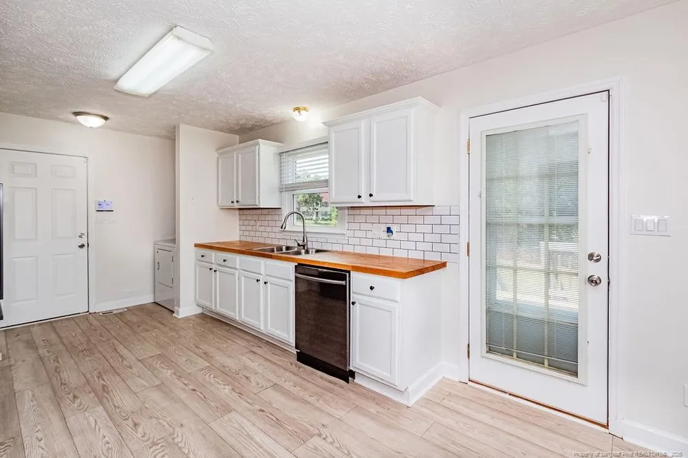 11 Overlook Road S Cameron, NC 28326