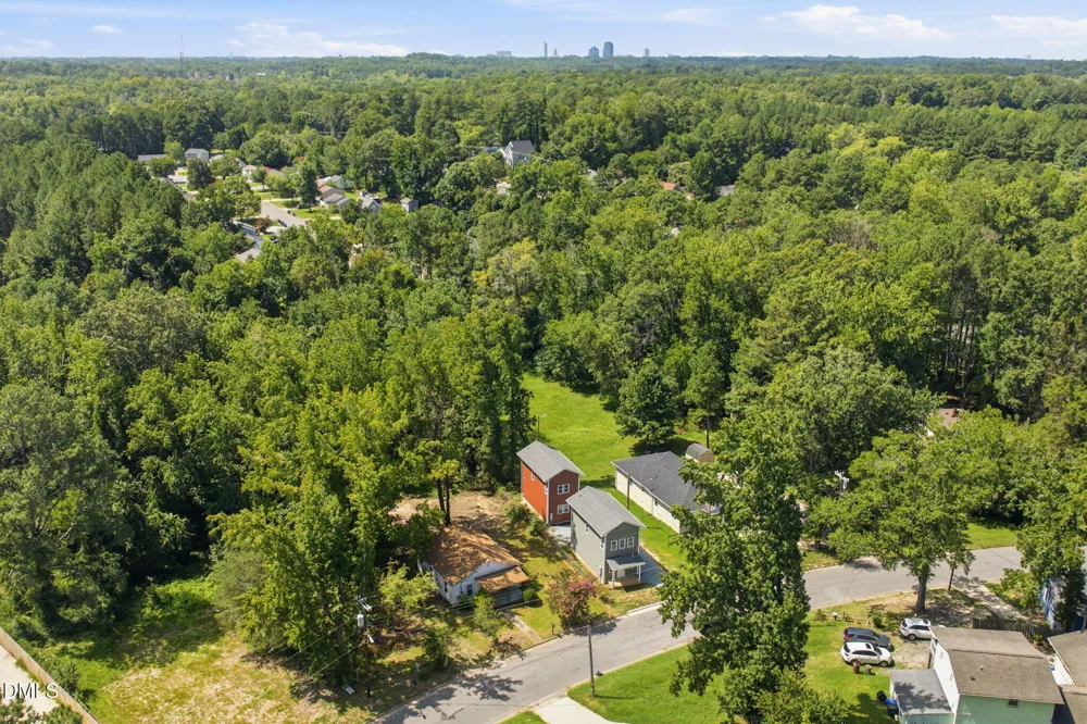 1410 A Maplewood Drive Durham, NC 27704