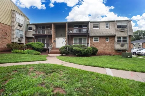 28 Deanna Dr #62 Unit 62