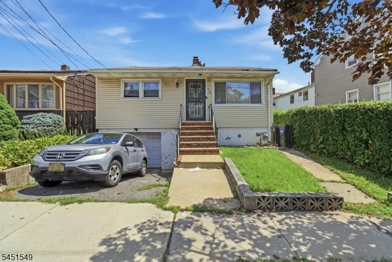 312 Stuyvesant Ave Newark City, NJ 07106