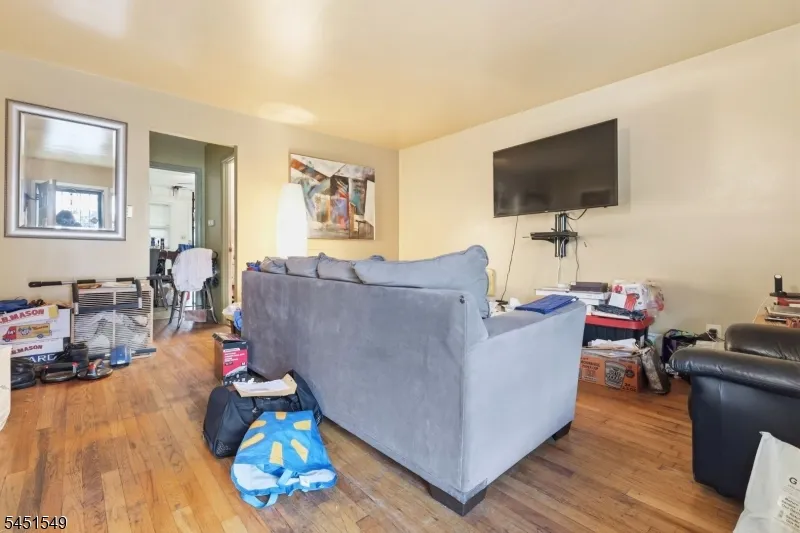 312 Stuyvesant Ave Newark City, NJ 07106