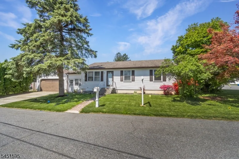 355 Kent St Phillipsburg Town, NJ 08865