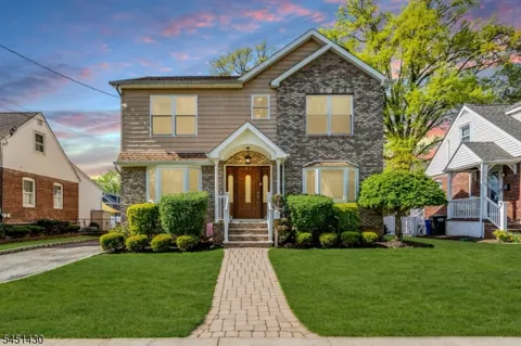 22 Macarthur Ave