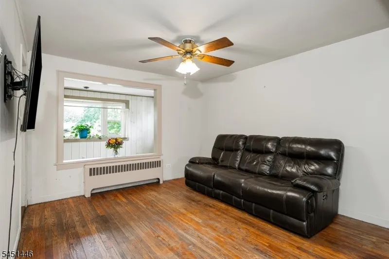 526 Grand Ave Hackettstown Town, NJ 07840