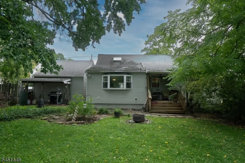 526 Grand Ave Hackettstown Town, NJ 07840