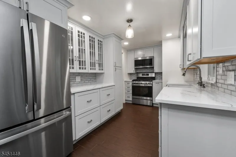 526 Grand Ave Hackettstown Town, NJ 07840