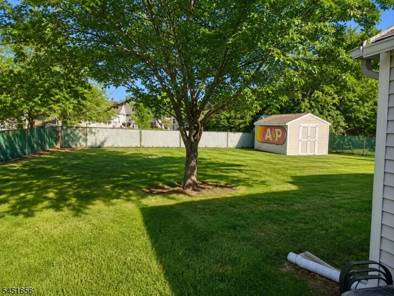 108 Greenlawn Ave Middlesex, NJ 08846