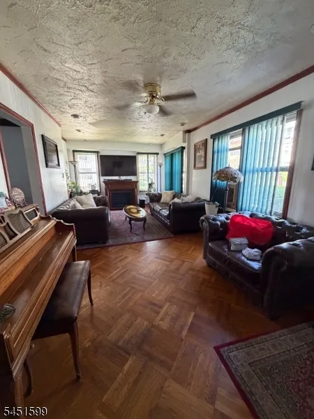 200 Lincoln Pl Irvington, NJ 07111