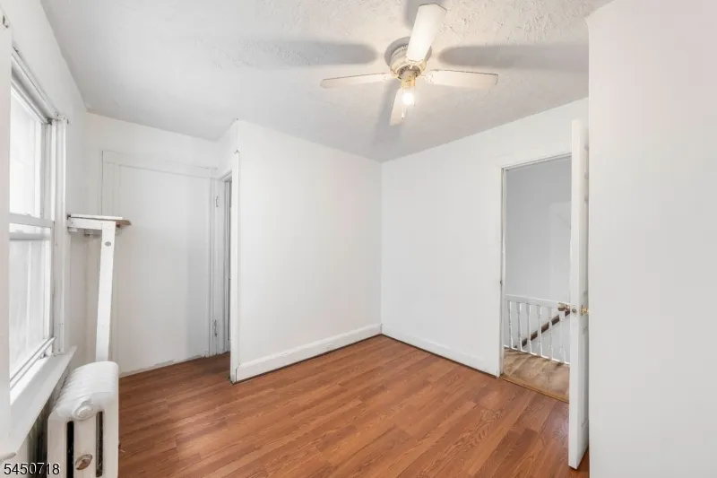 352 Forest St Kearny Town, NJ 07032