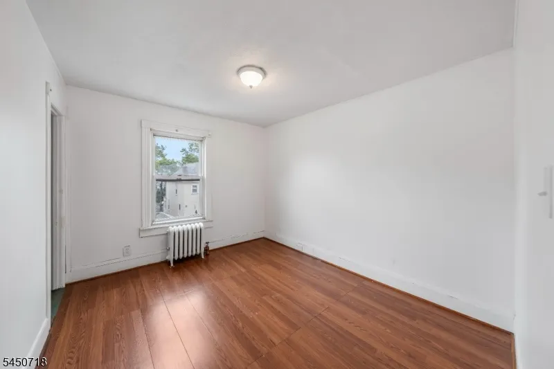 352 Forest St Kearny Town, NJ 07032