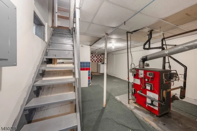 352 Forest St Kearny Town, NJ 07032