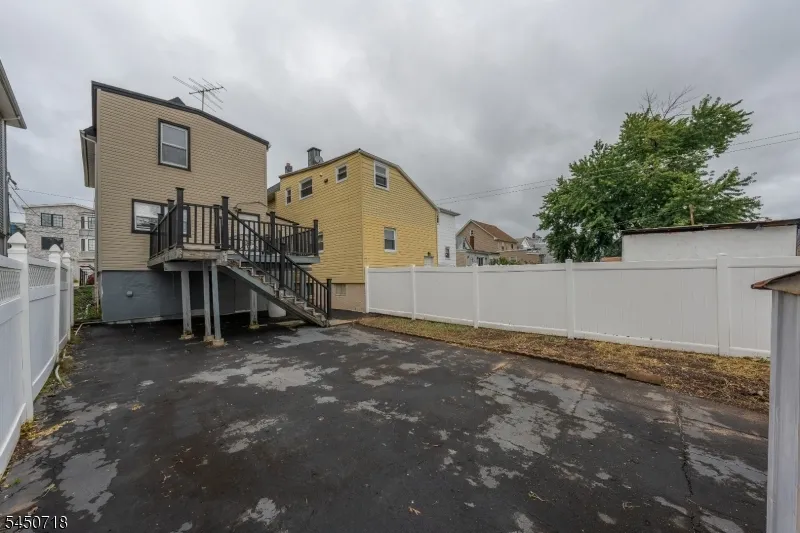 352 Forest St Kearny Town, NJ 07032