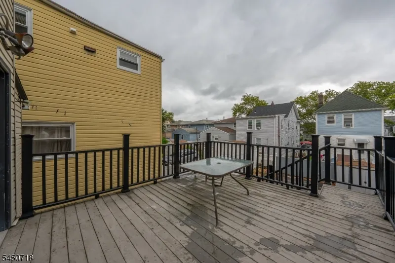 352 Forest St Kearny Town, NJ 07032
