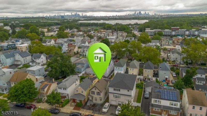 352 Forest St Kearny Town, NJ 07032