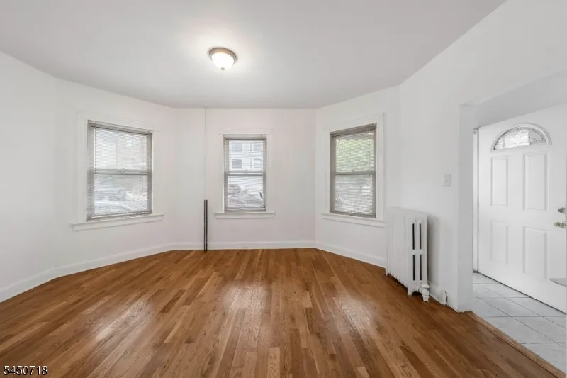 352 Forest St Kearny Town, NJ 07032