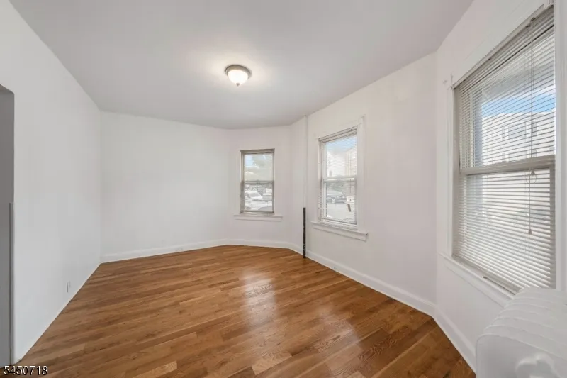 352 Forest St Kearny Town, NJ 07032