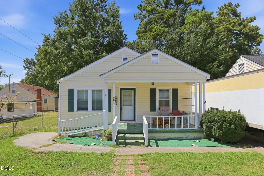 903 Layton Avenue Dunn, NC 28334