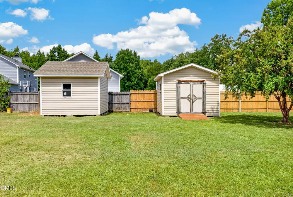 7425 Blannie Farms Lane Willow Springs, NC 27592