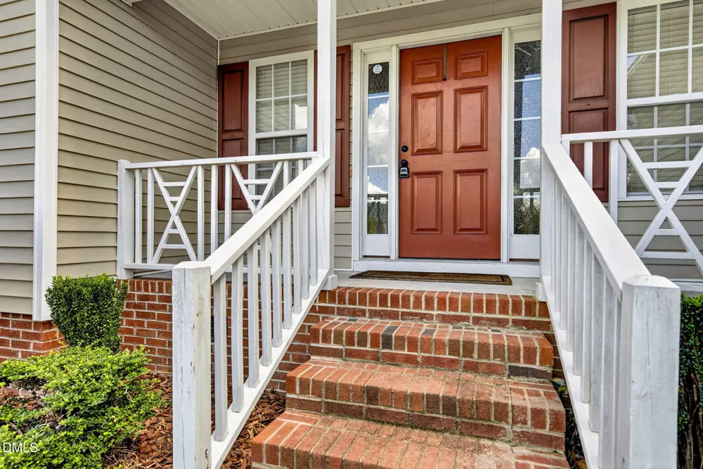 7425 Blannie Farms Lane Willow Springs, NC 27592