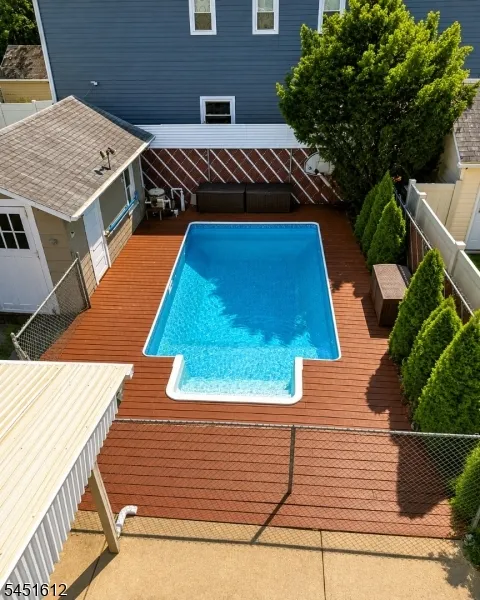 204 Tontine Ave Lyndhurst, NJ 07071