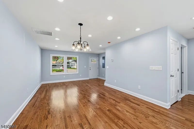270 Alpine Way Old Bridge, NJ 08879